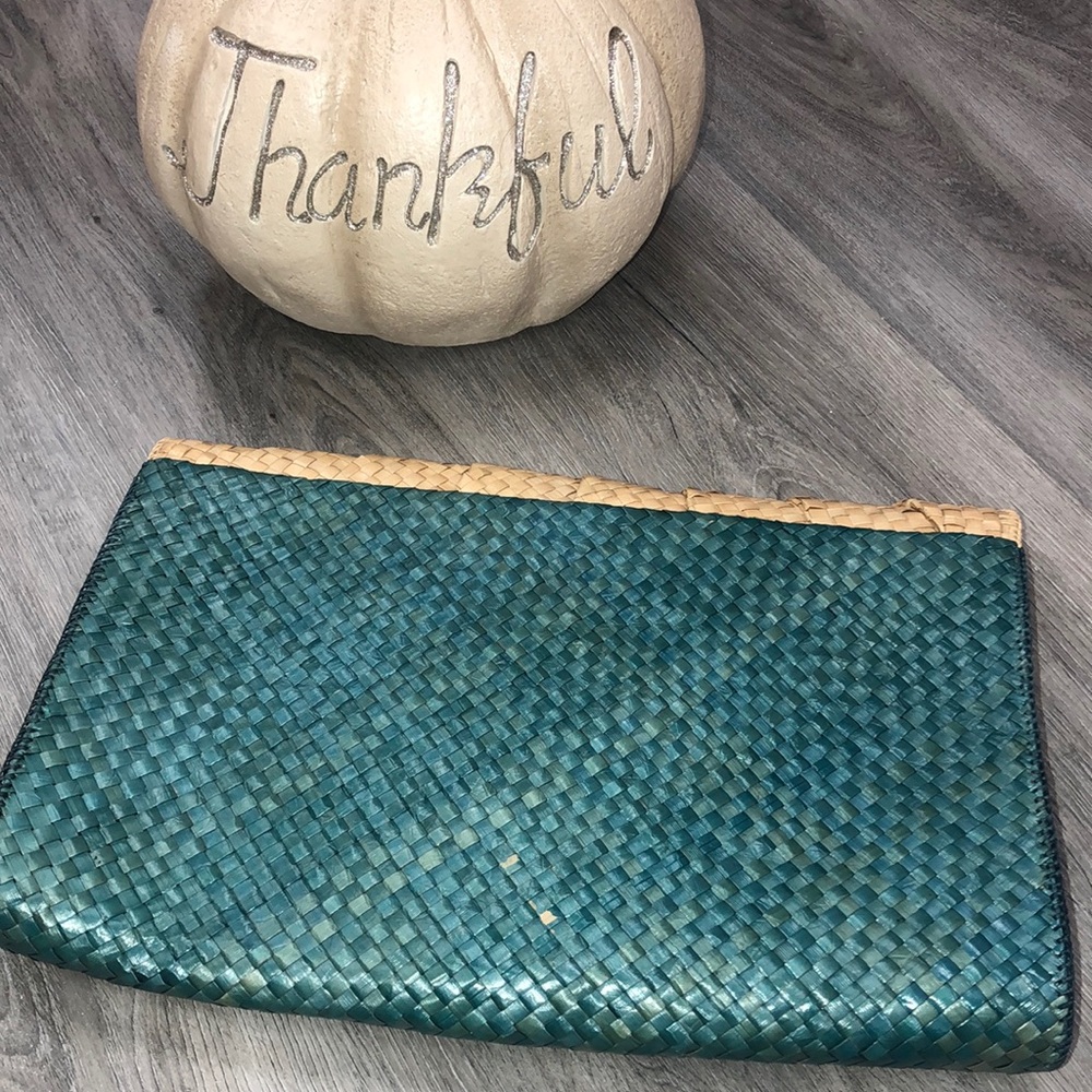 Large Envelope Clutch - Picture 3 of 5